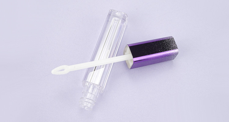 Lipgloss tube, Square Lipgloss tube, Lipgloss tube with heart brush