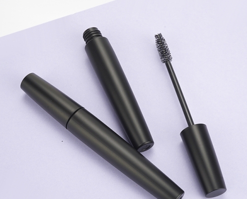 mascara tubes, plastic mascara tubes, black mascara tubes