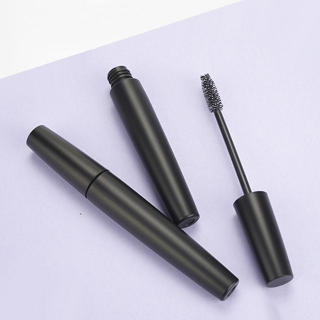 mascara tubes, plastic mascara tubes, black mascara tubes