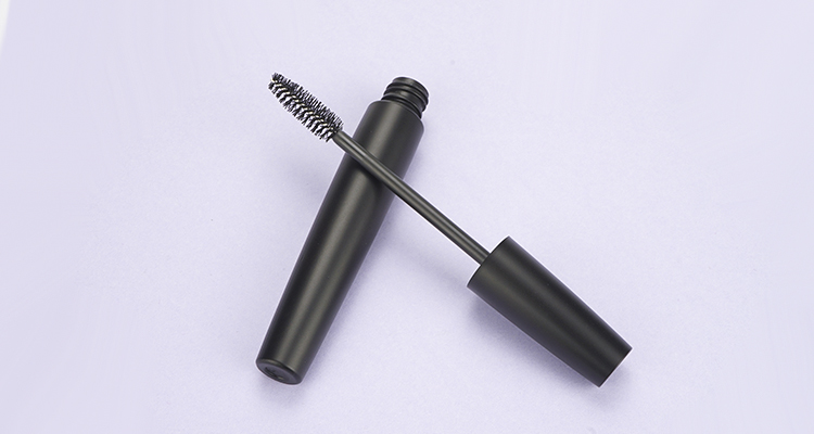 mascara tubes, plastic mascara tubes, black mascara tubes