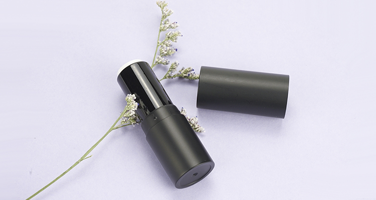 round lipstick tube, empty lipstick tube, black lipstick tube