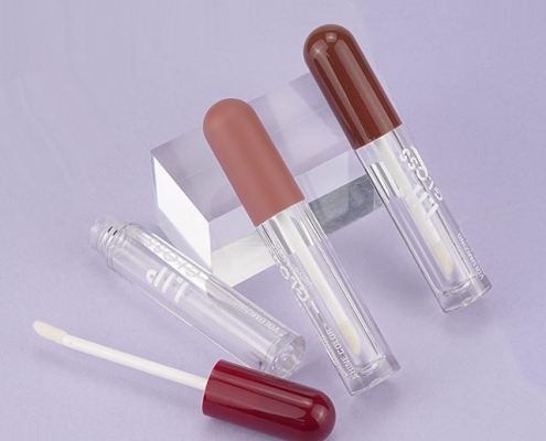 Lipgloss tubes with bullet shaped cap