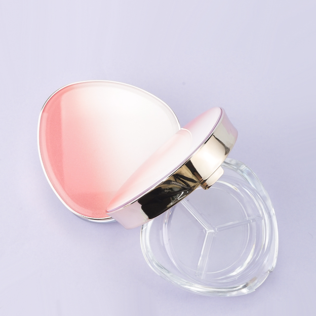 Triangle Shaped Powder Case with Mirror