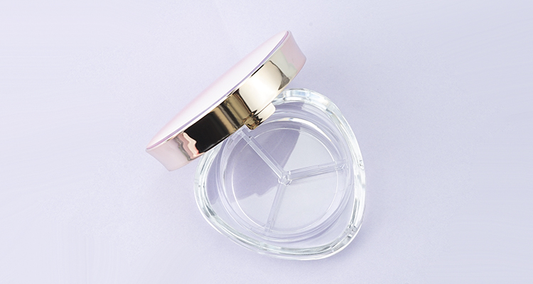 Triangle Shaped Powder Case with Mirror