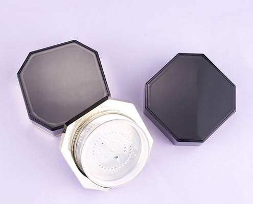 Loose powder case with sifter