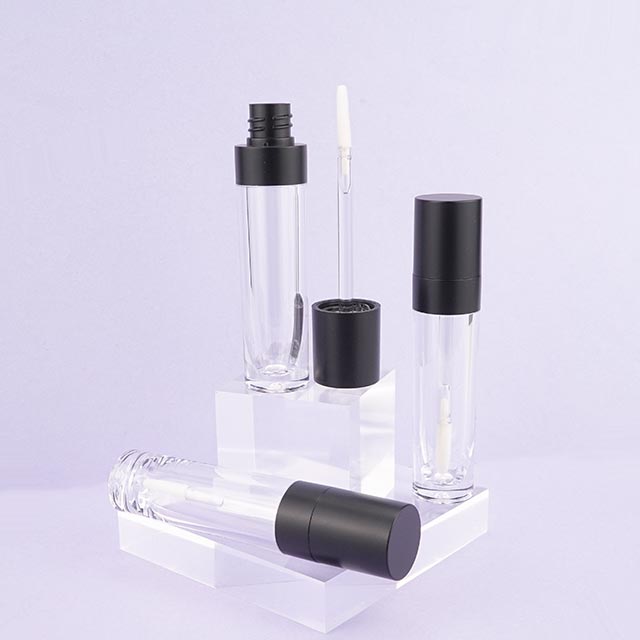 Black lip gloss tubes