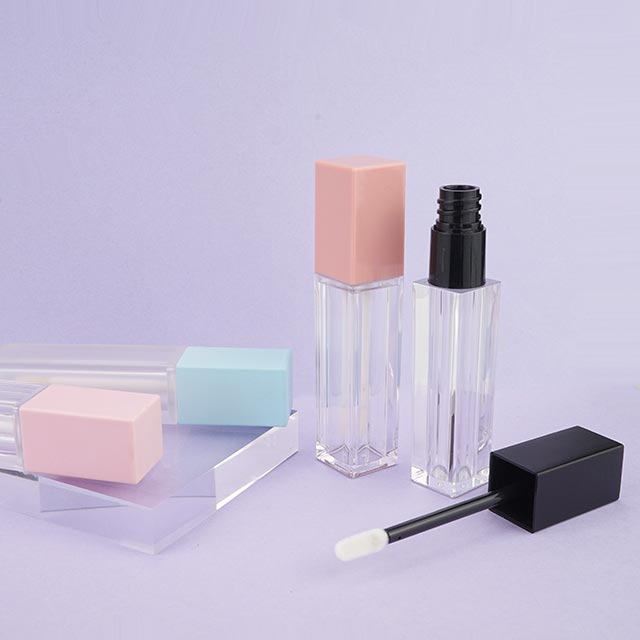 Square lipgloss tubes