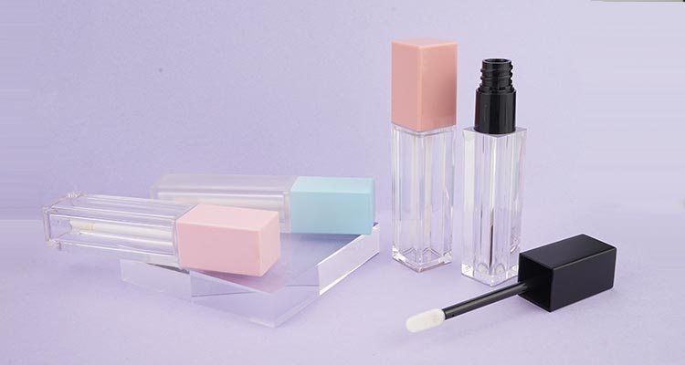 Square lipgloss tubes