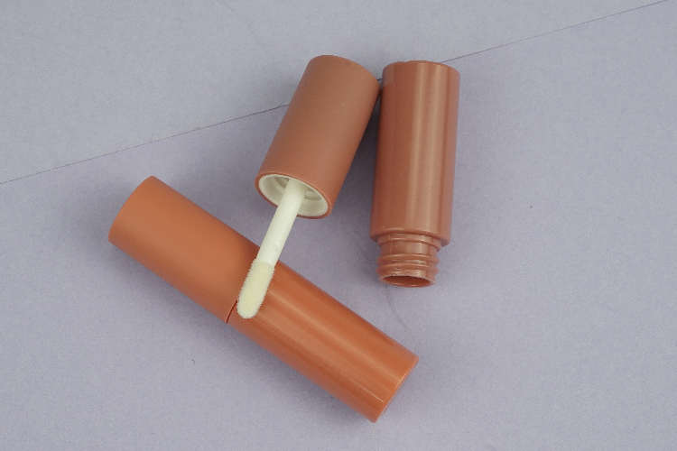 5.5ml round lipgloss tube