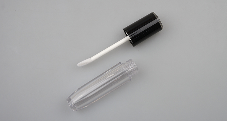 Plastic lipgloss tube 7ml