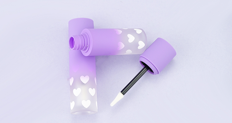 Matte purple lipgloss tube