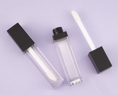 Concealer tube with brush