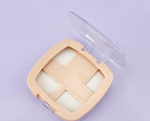 Square face powder case with mirror