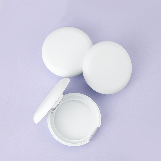 White round compact powder case