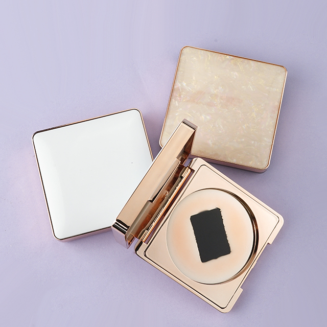 Square face compact powder case with mirror