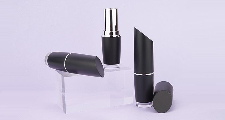 Oblique cap lipstick tube