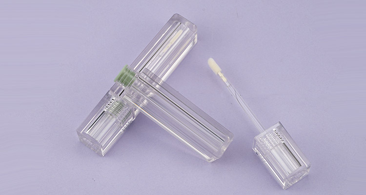 Square transparent lipgloss tube