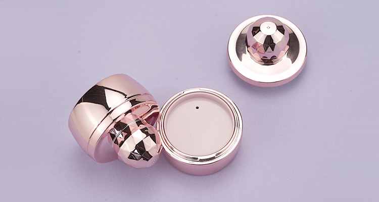 Rose gold loose powder case with puff