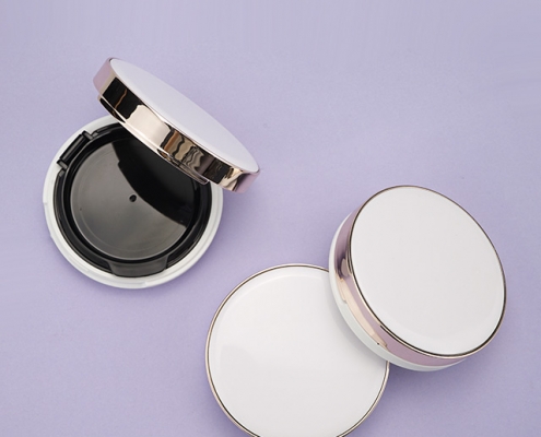 Thin air cushion case with mirror