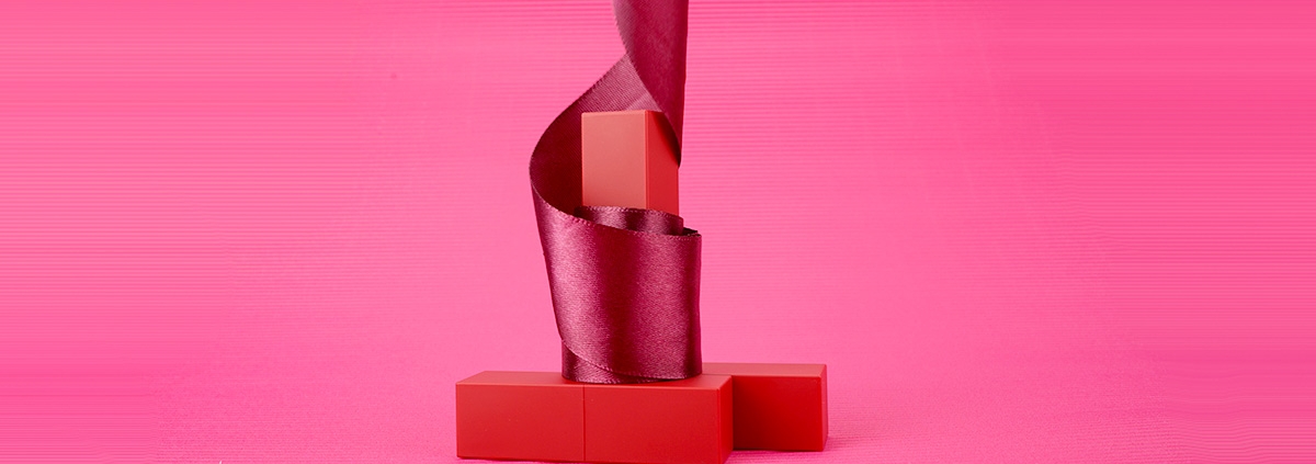 Lipstick Tubes: Creating Unique Lipstick Packaging to Showcase Brand Charm