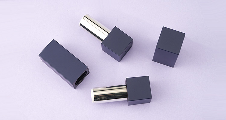 Square magnet lipstick tubes