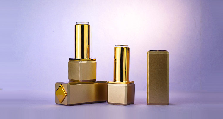 Gold magnetic lipstick containers